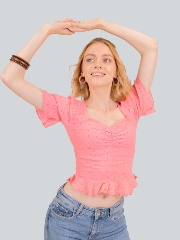 ANGLAISE FRONT GATHER TOP