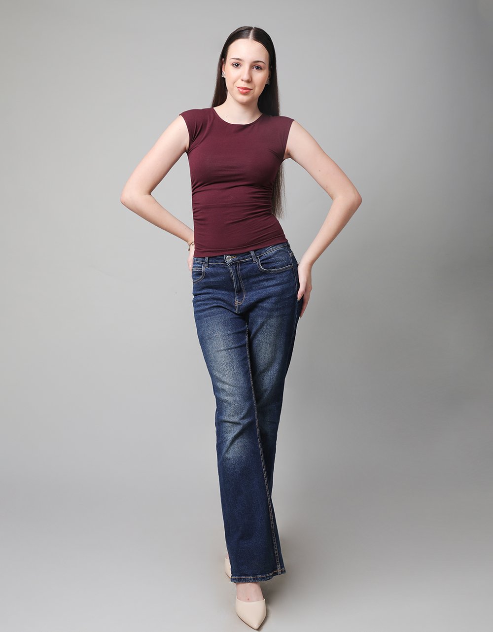 Side Ruched Sleeve Less Top